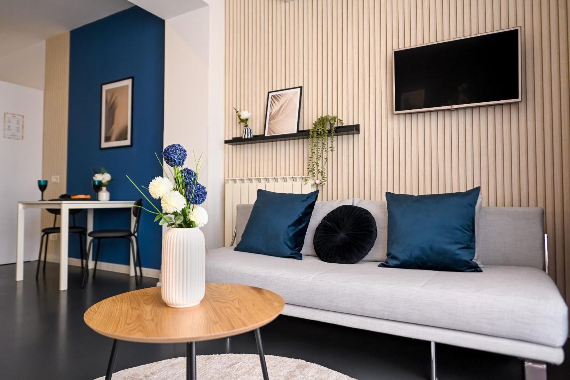 Urban Elegance - Stylish Central Accommodation Букурещ Екстериор снимка