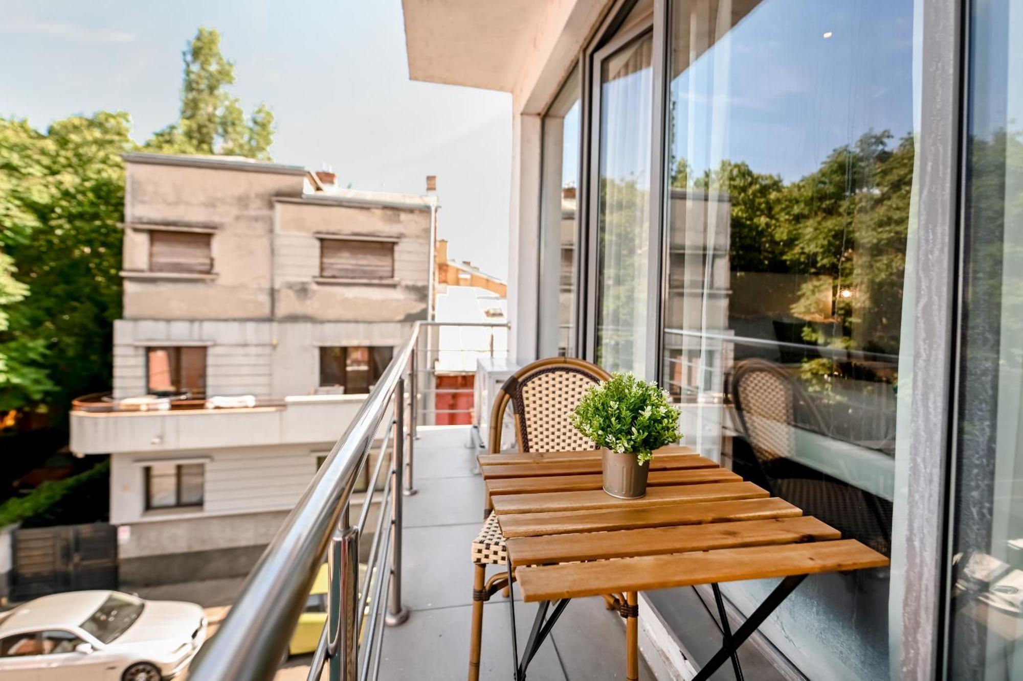 Urban Elegance - Stylish Central Accommodation Букурещ Стая снимка