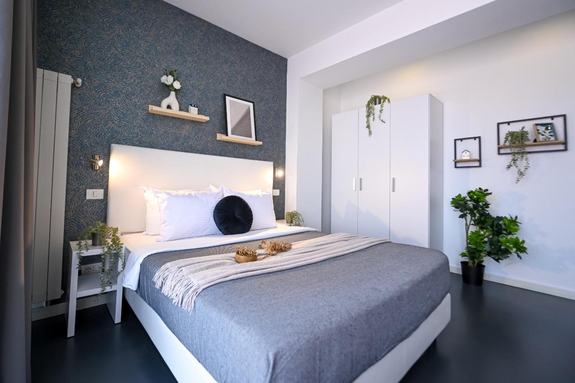 Urban Elegance - Stylish Central Accommodation Букурещ Стая снимка