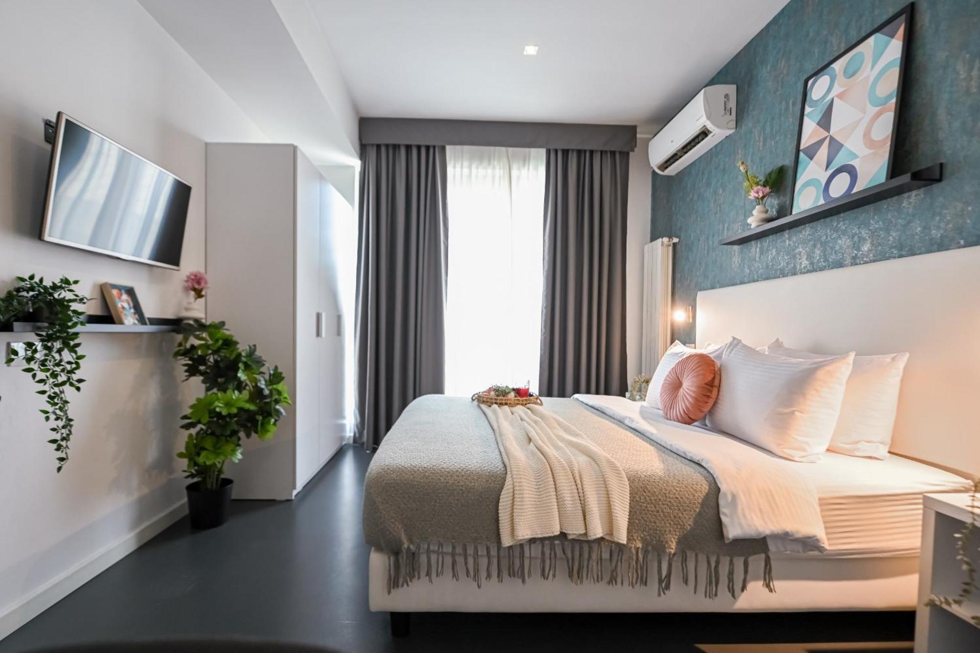 Urban Elegance - Stylish Central Accommodation Букурещ Стая снимка